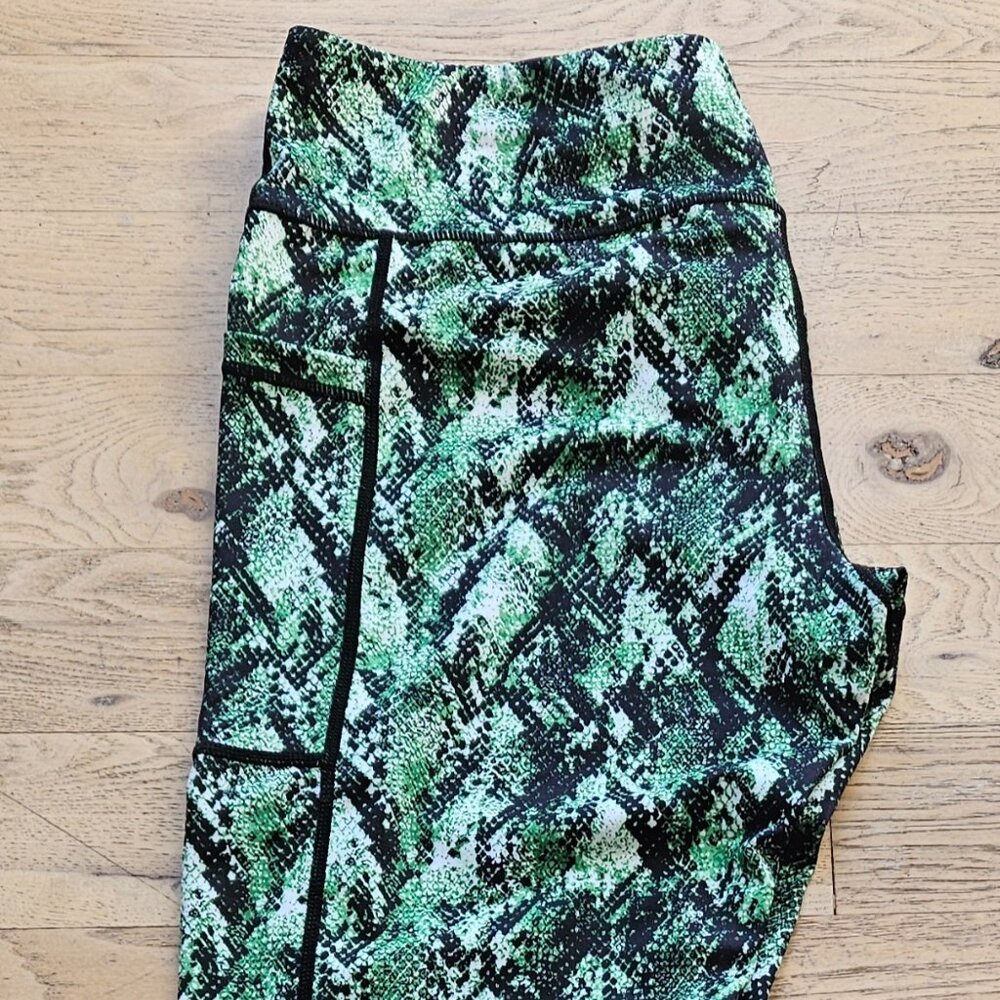 CVG Leggings - Venom Capri length XL